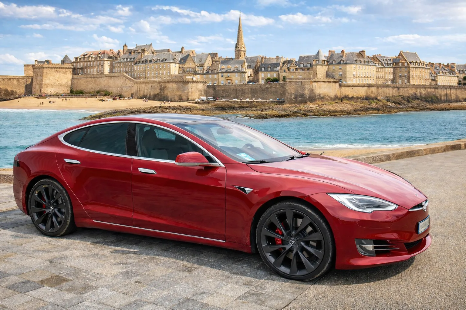 Taxi Tesla à Saint-Malo pour transferts gare et aéroport